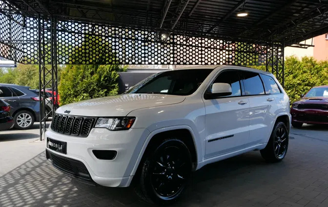 samochody osobowe Jeep Grand Cherokee cena 114900 przebieg: 162200, rok produkcji 2018 z Sokółka